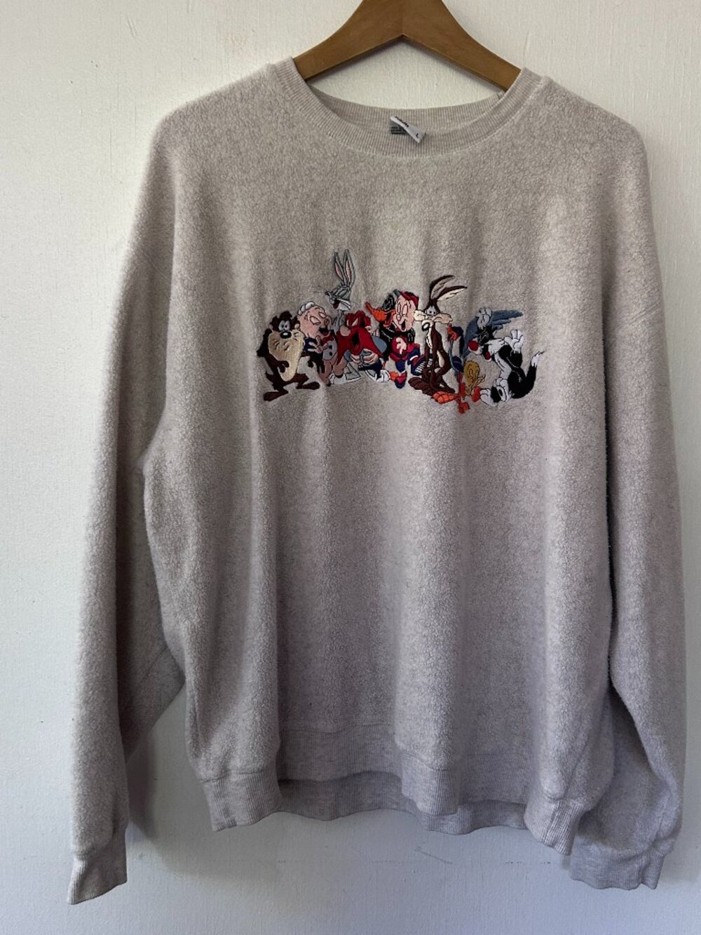 Warner Bros Looney Tunes Sweatshirt Womens Large Gray VTG 90s Embroidered